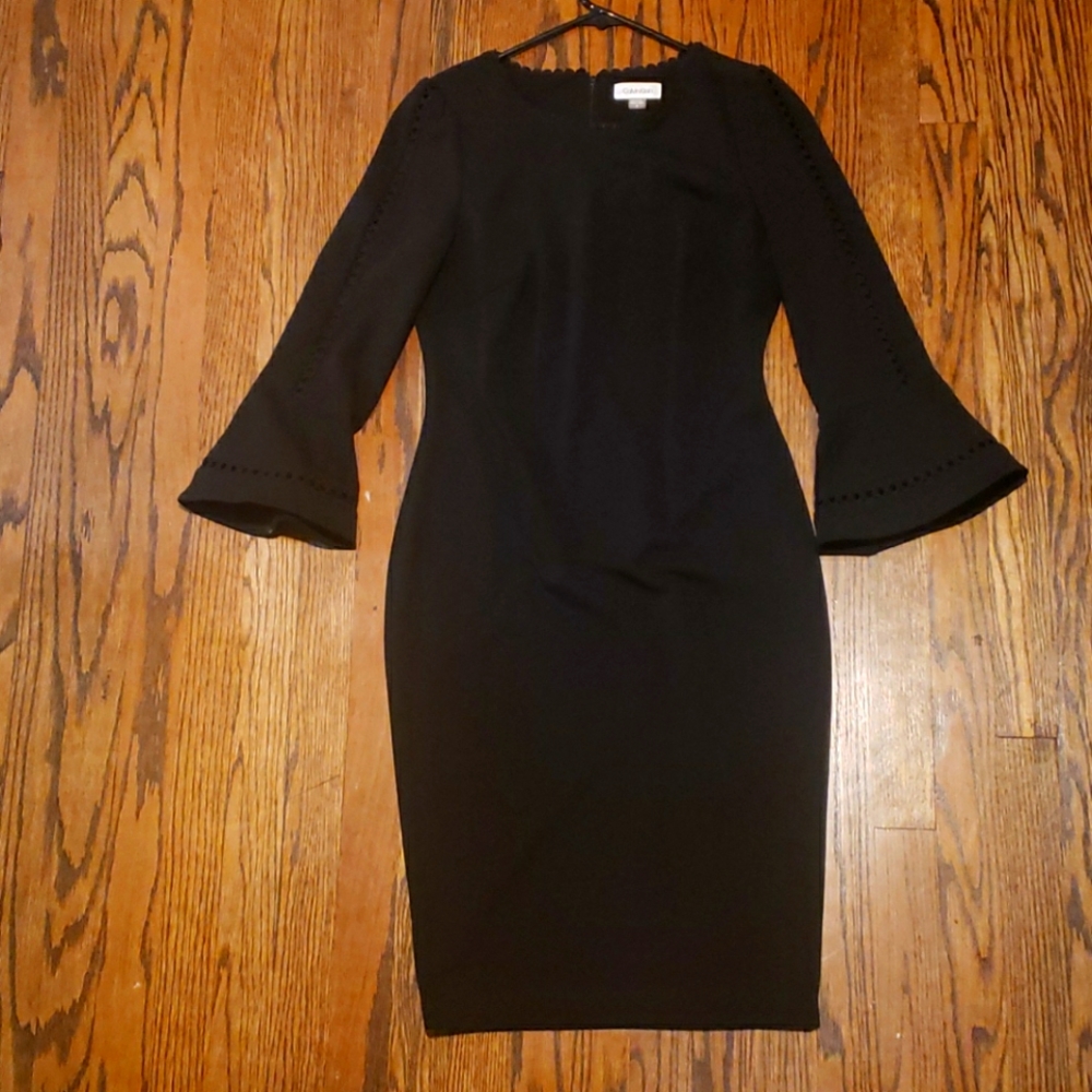 Calvin Klein 3/4 Bell Sleeves Scalloped Dress